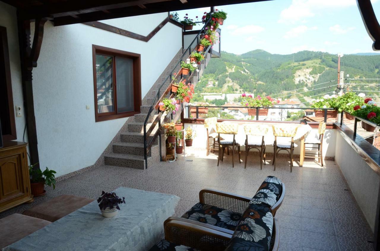 Къща За Гости Солакови ** Devin Exterior foto